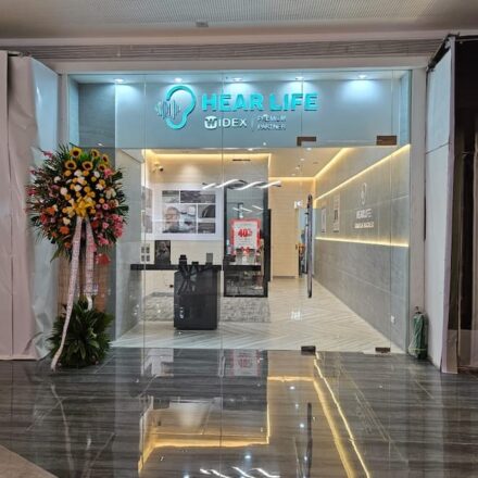 greenhills storefront 840x620 1 1